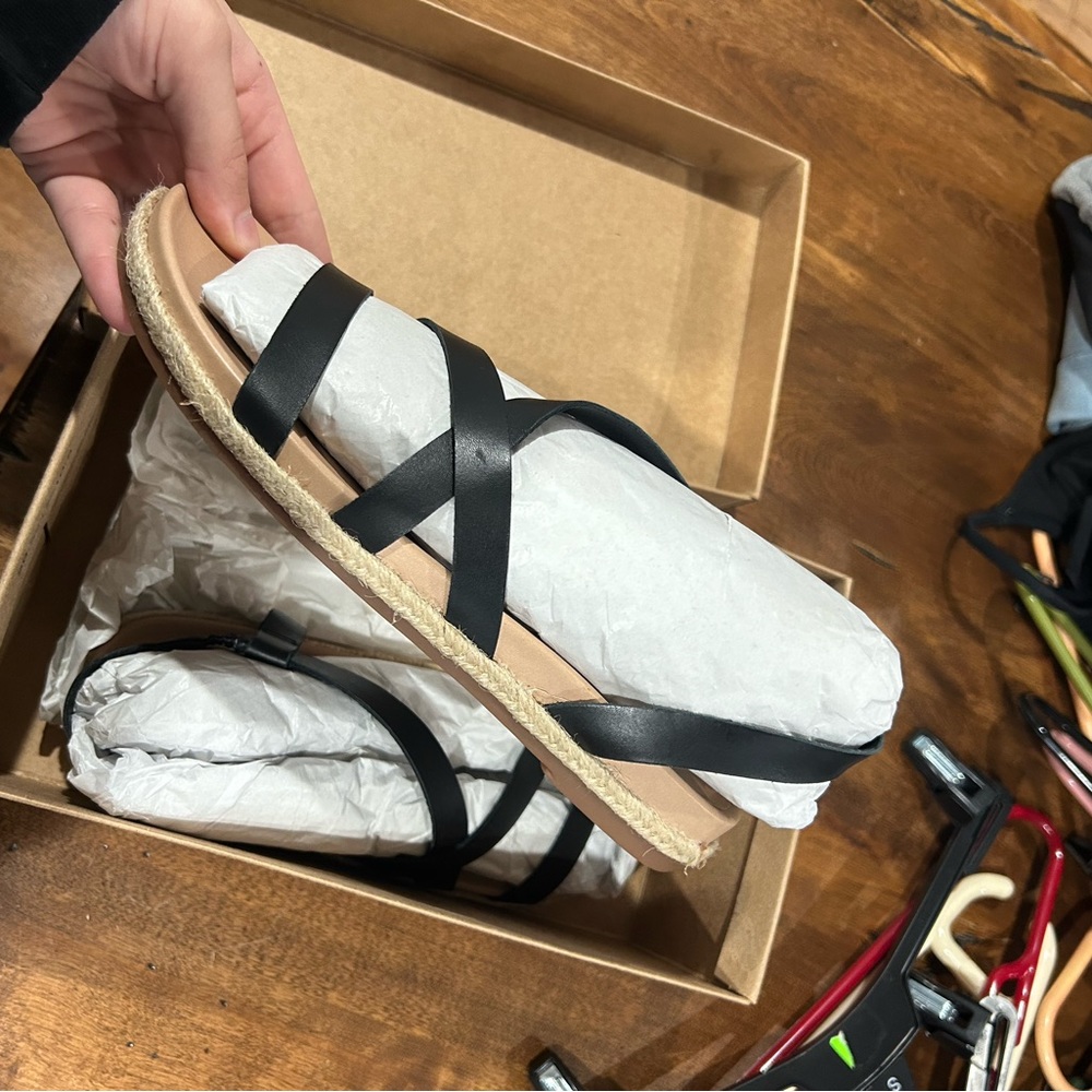 Lucky Brand Sandals